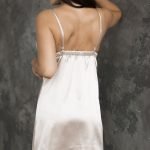 800_5160-1-min Creme nightdress