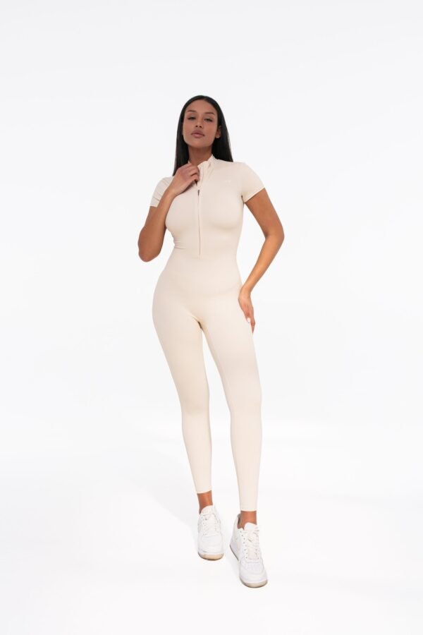 Short-sleeved jumpsuit