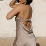 Moon silk satino ilga vakarinė suknelė