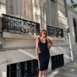 „Éclipse Noir“ – elegantiška juoda midi suknelė